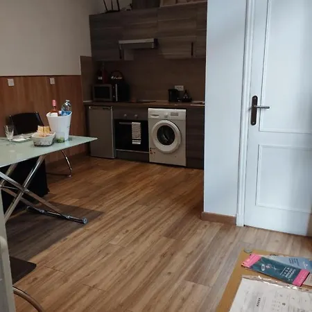 2 Pieces Renover Appartement *