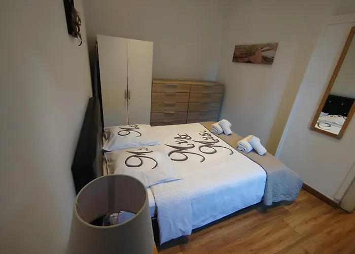 2 Pieces Renover Apartmán Nice